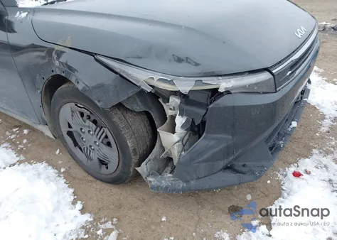 2025 Kia K4 Lx из США, поврежденный, VIN 3KPFT4DE0SE038806